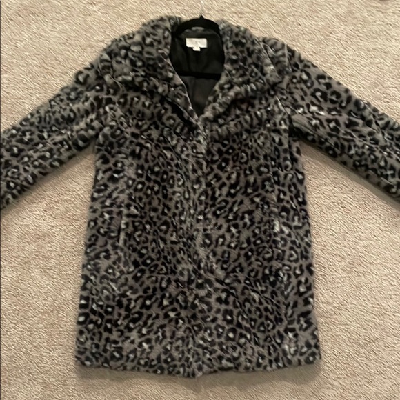 LOFT Gray Leopard Print Teddy Jacket - Picture 4 of 7